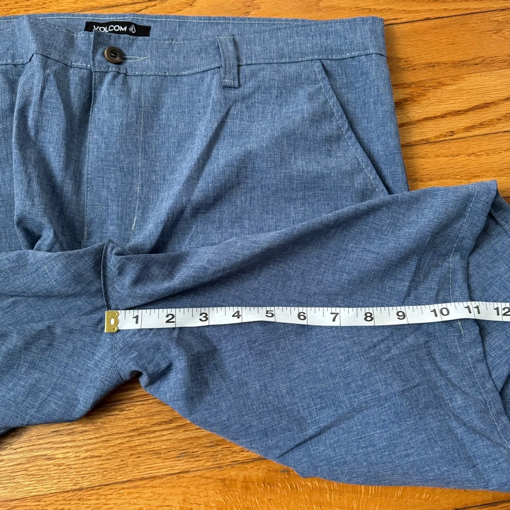 Volcom Men's Blue
Kerosene Hybrid Quick DryChino
Shorts Size 36‎ - Picture 5 of 7